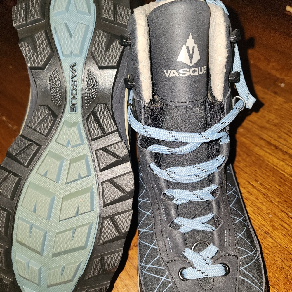 Size 10 Vasque Boot